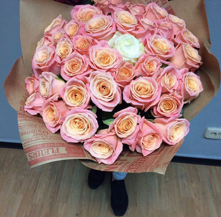 Букет из 35 нежно-розовых роз