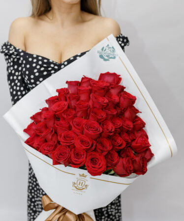 img 4866 374x450 - Букет из 51 красной розы